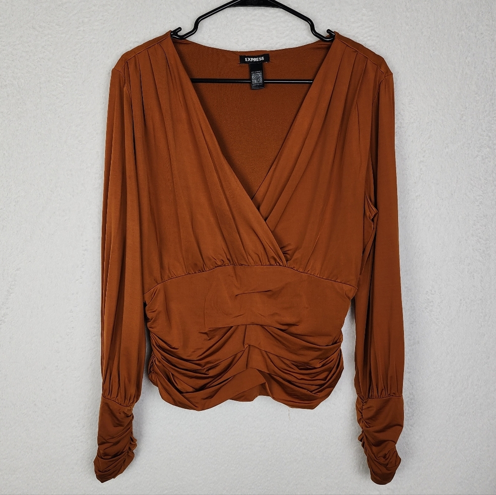 EXPRESS Silky V Neck Ruched Top L